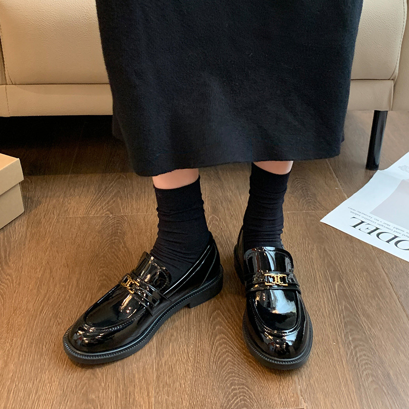 Flat-soled gold-buckle slip-on shoes 24 01