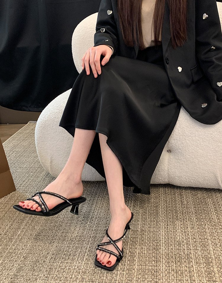 Rhinestone square toe mid-heeled sandals 9