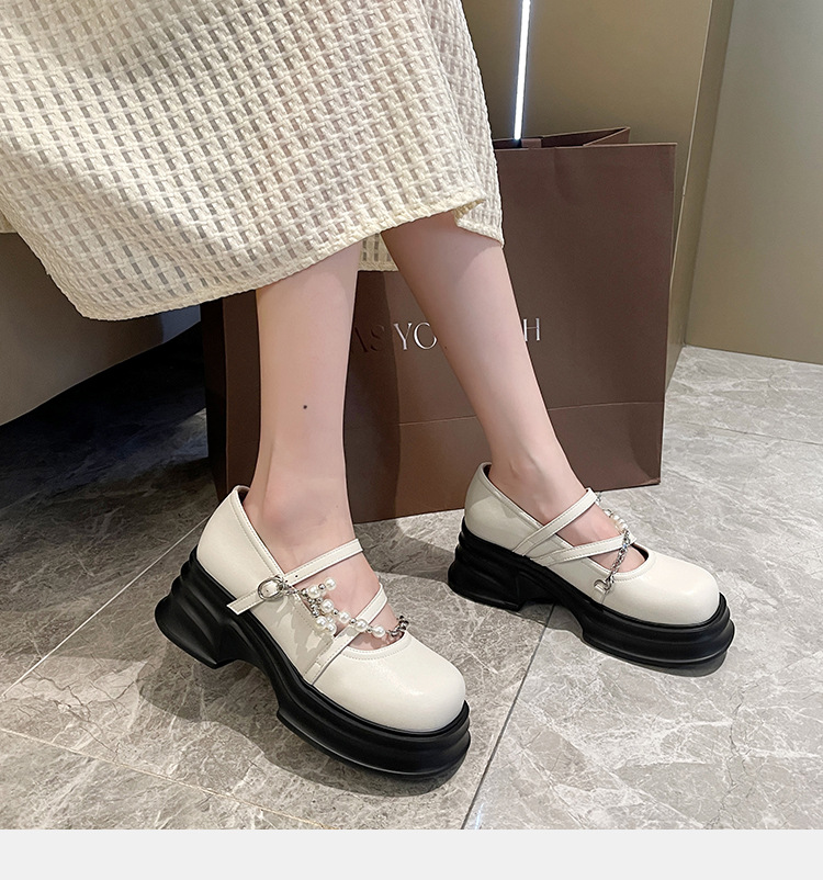 Thick-soled Mary Jane loafers 20