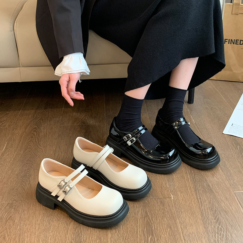 Thick-soled preppy leather shoes 26