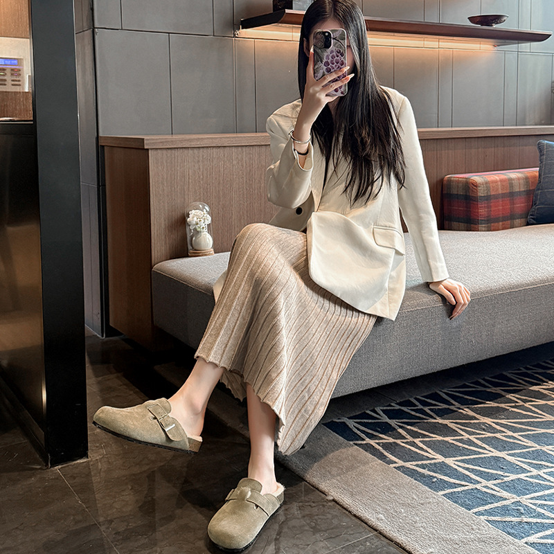 Thick-soled wool loafers with closed half-slippers 37 02