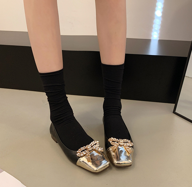 Flat square toe soft sole women's shoes 52