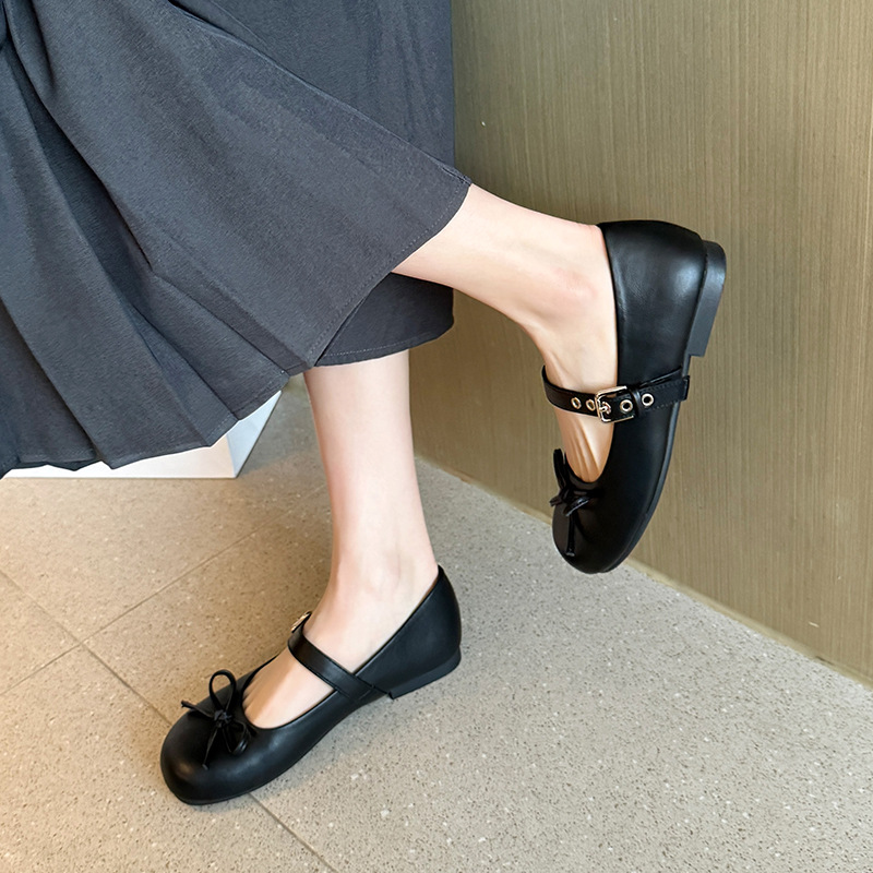 Round toe soft sole women's flat commuting shoes 50 01